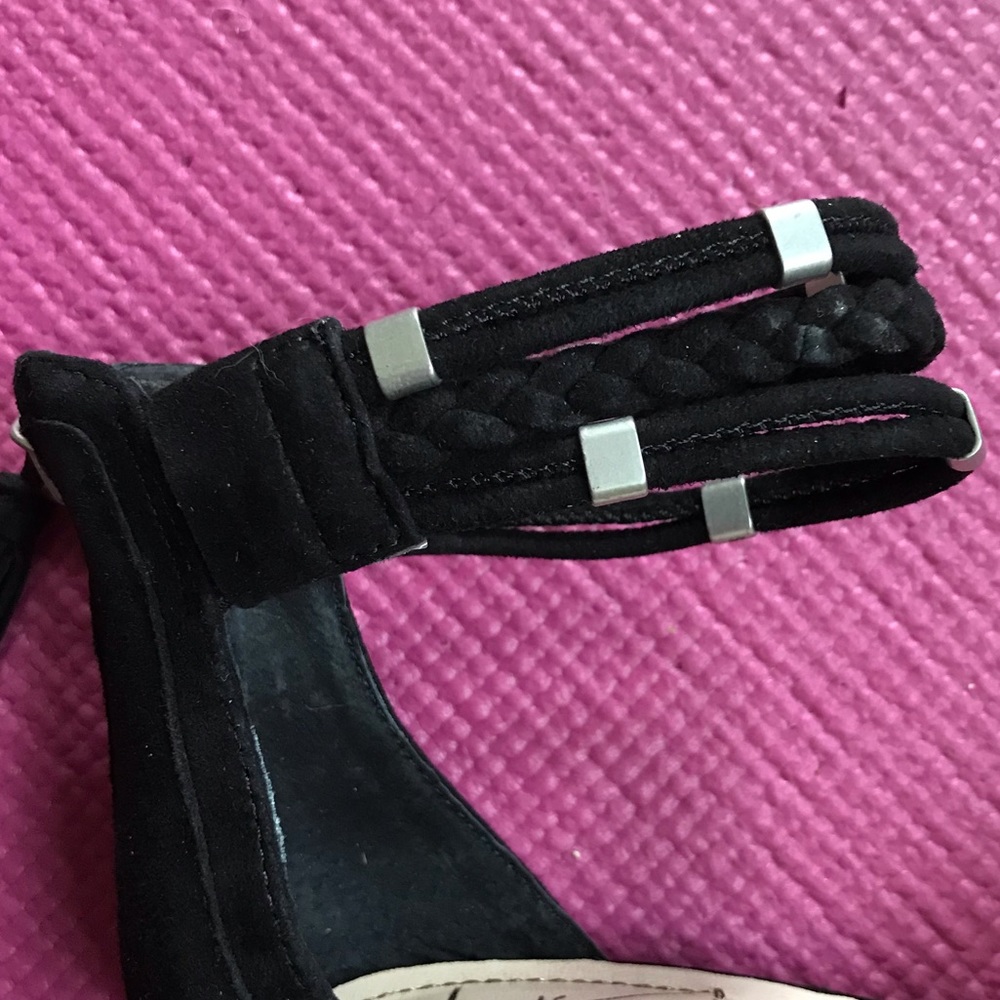 Latigo | Leather Block Heel Sandal with Ankle Strap 🖤 - Picture 10 of 11